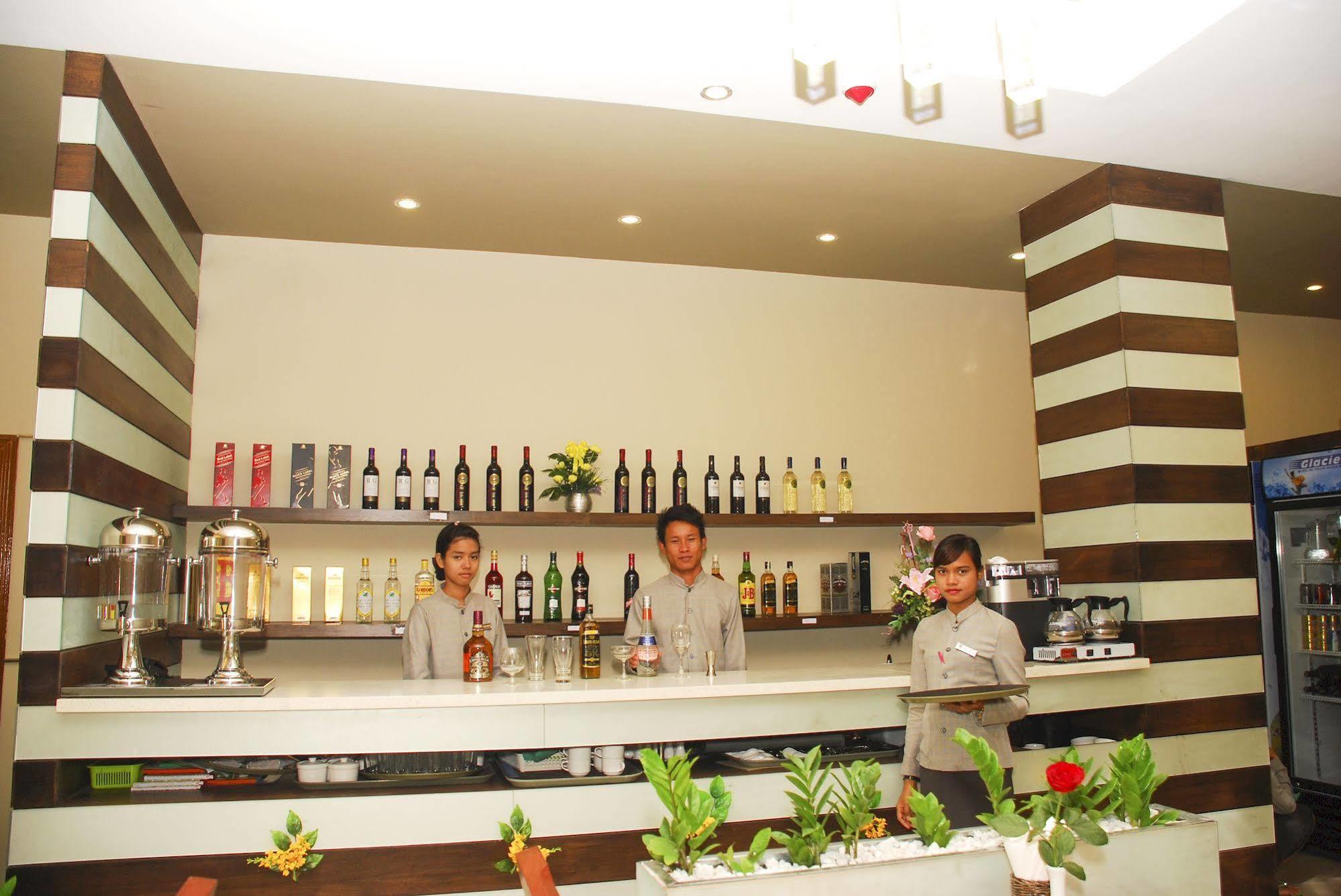 Pleasure View Hotel